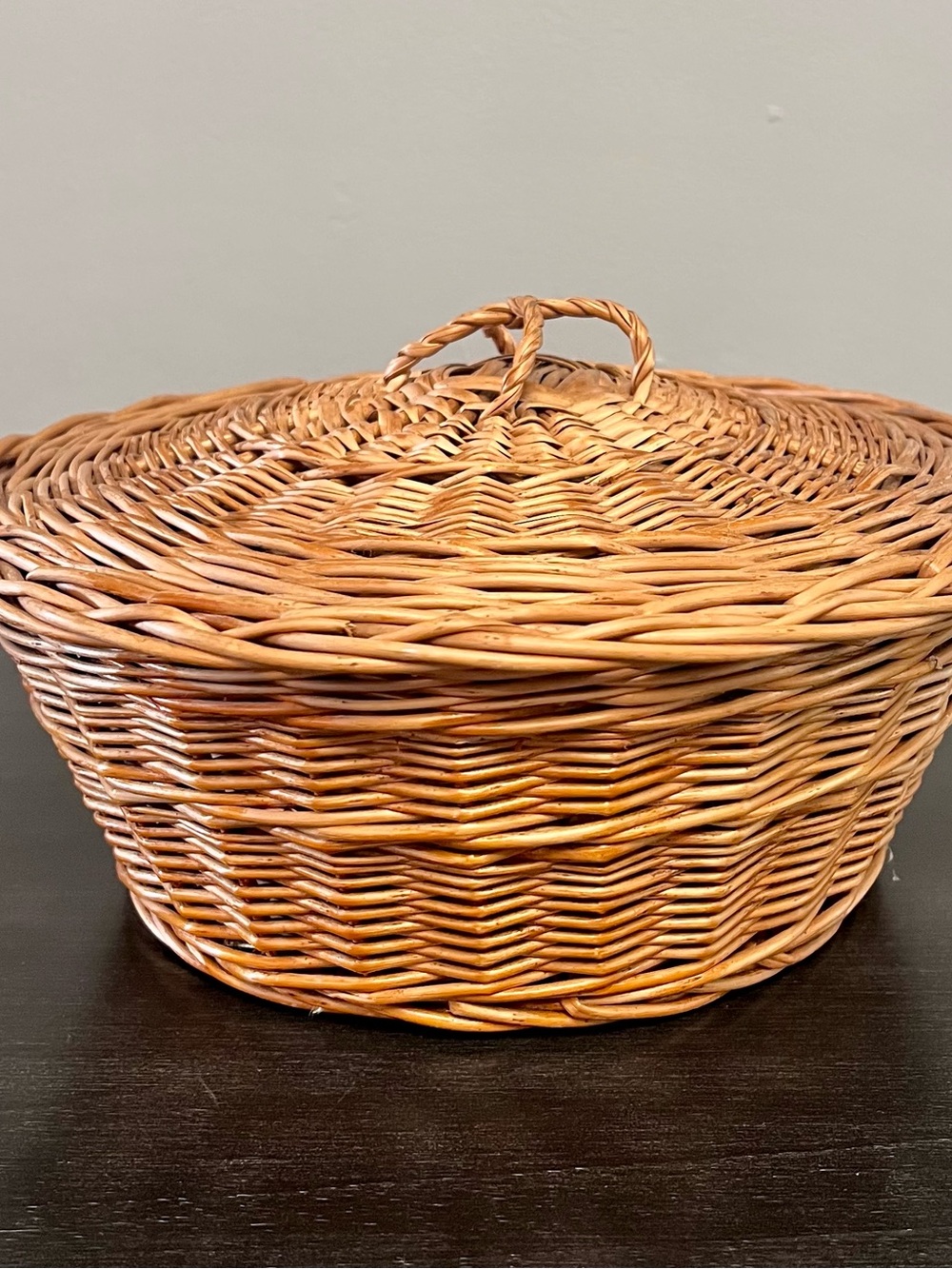 VTG Hand Woven Willow Sewing Basket Lidded Round Maroon Liner Remnants 12” Boho